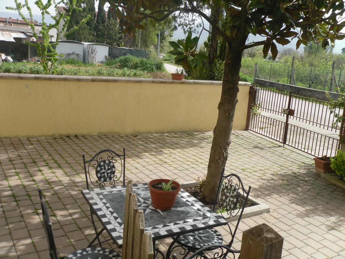 Da Angela - Camere Con Bagno Privato A Foligno Vicino Al Centro Екстер'єр фото