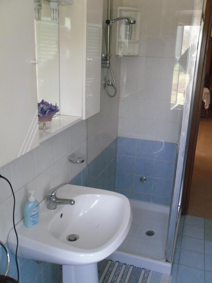 Da Angela - Camere Con Bagno Privato A Foligno Vicino Al Centro Екстер'єр фото